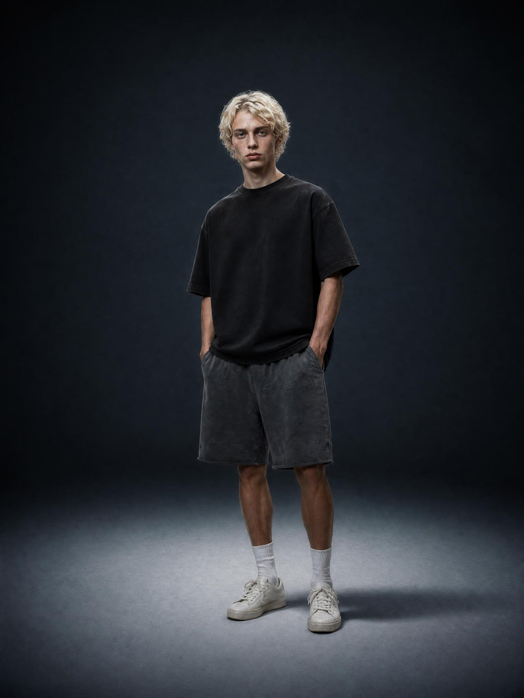 Epi-Night Out(Embro) - Boxy Half-Sleeve Raw-Edge T-Shirt
