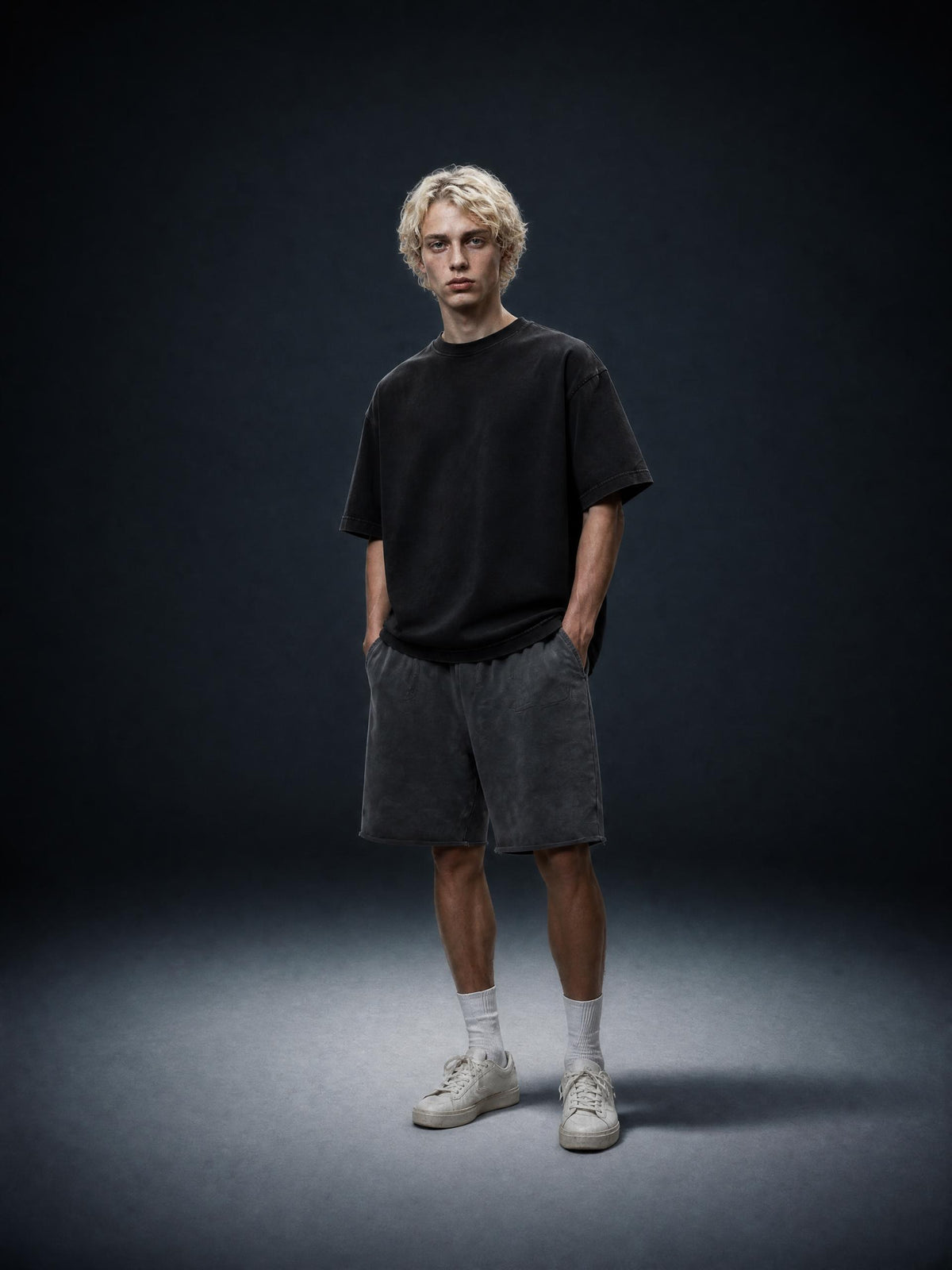 Epi-Night Out(Embro) - Boxy Half-Sleeve Raw-Edge T-Shirt