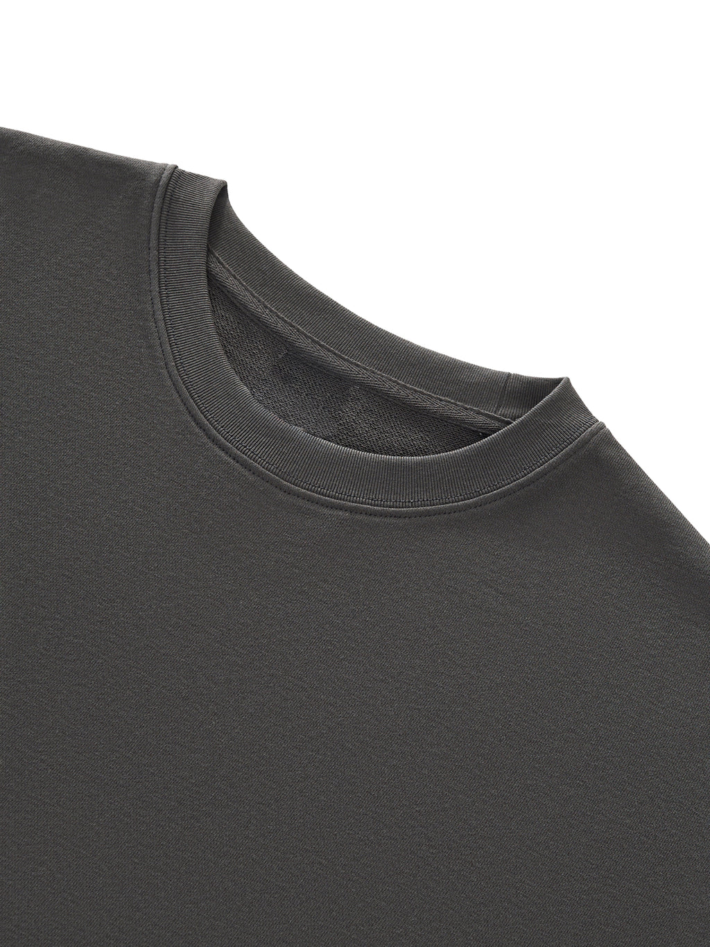 Epi-Night Out(Embro) - Boxy Half-Sleeve Raw-Edge T-Shirt