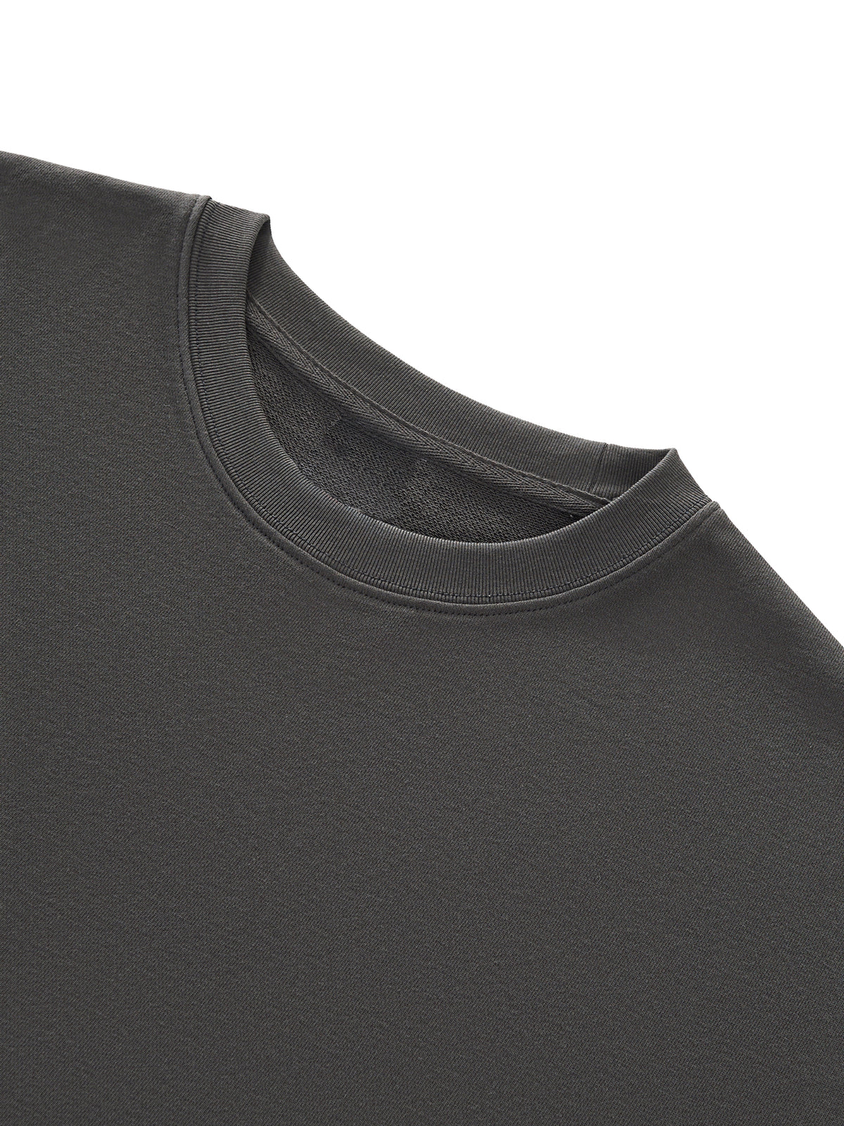 Epi-Night Out(Embro) - Boxy Half-Sleeve Raw-Edge T-Shirt