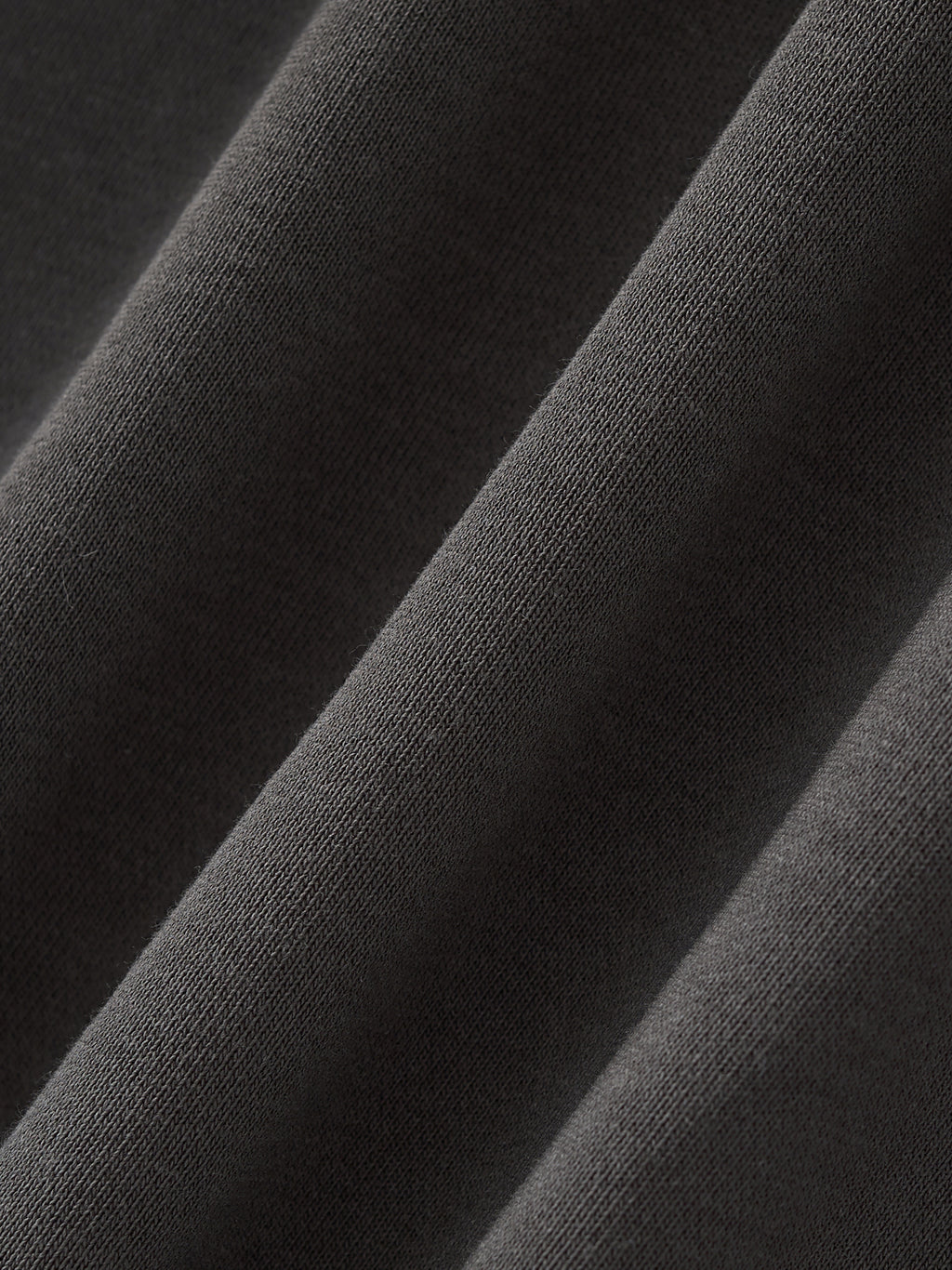 Epi-Night Out(Embro) - Boxy Half-Sleeve Raw-Edge T-Shirt