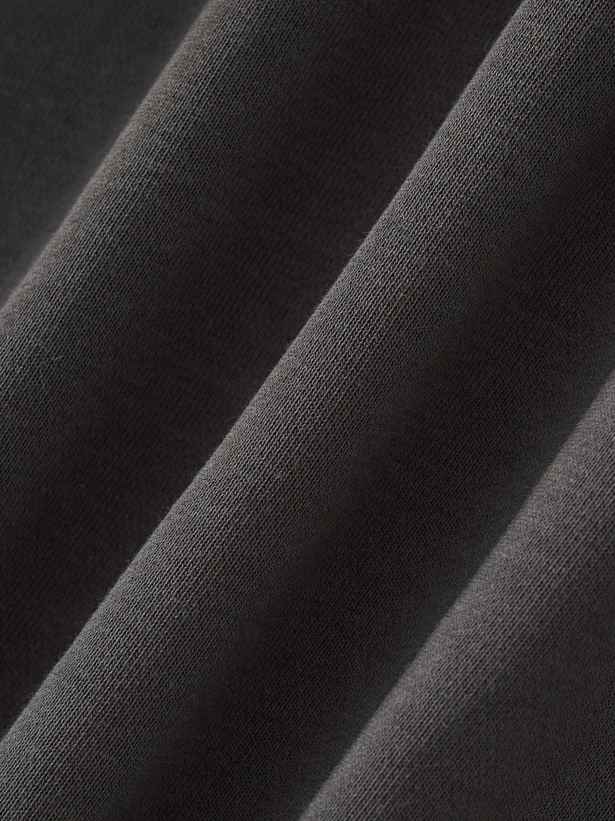 Epi-Night Out(Embro) - Boxy Half-Sleeve Raw-Edge T-Shirt